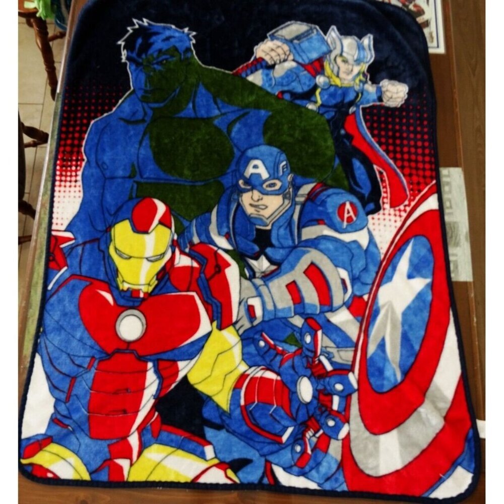 Marvel Avengers Blanket Throw Soft Plush Kids Thor Hulk Ironman Captain America